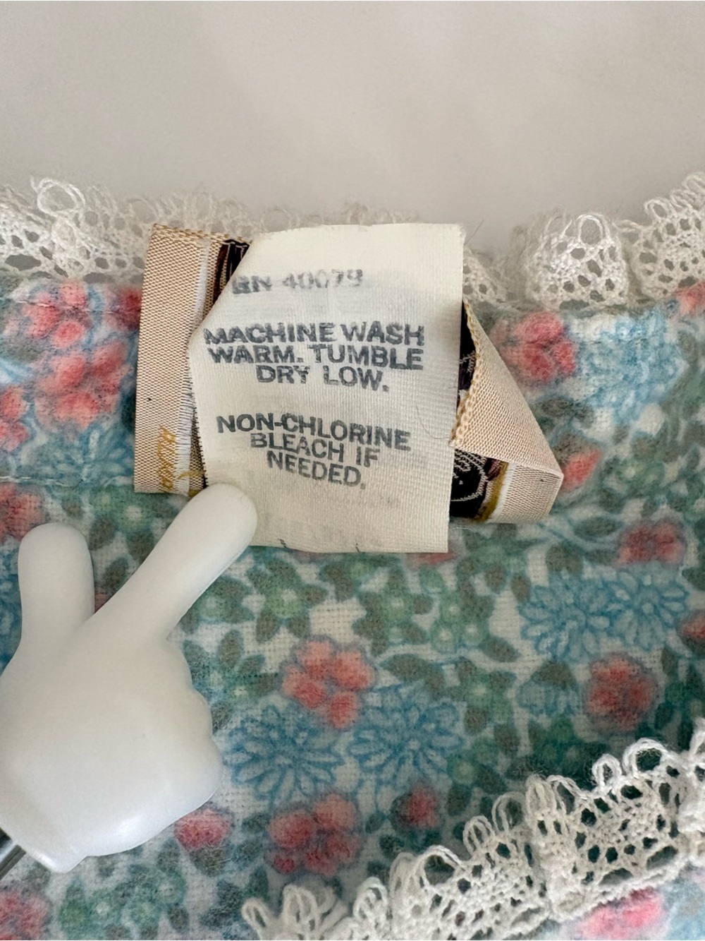 Vintage NWT Floral Nightgown in Light Blue and Pink - Picture 13 of 16